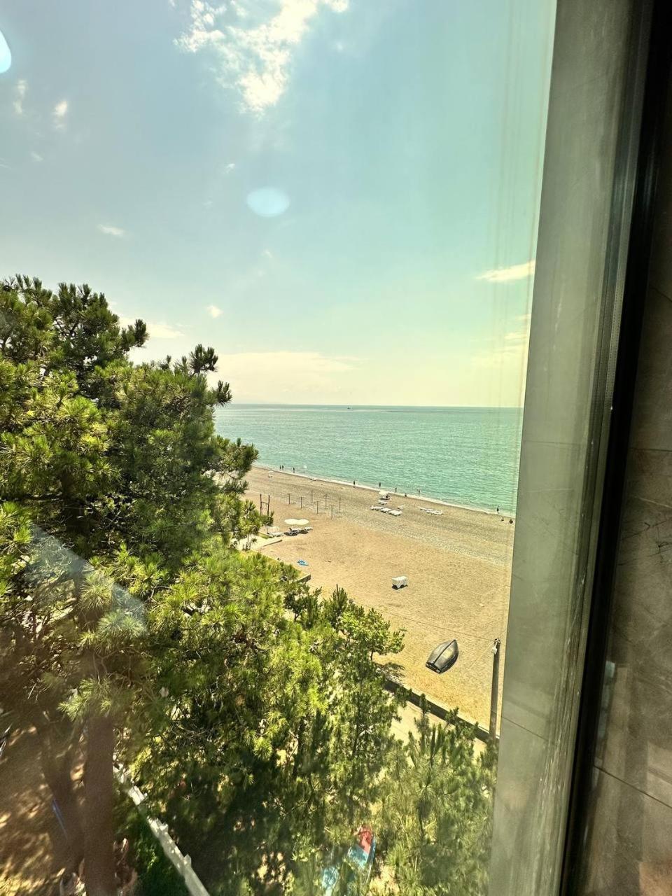 Hotel black sea Koboeleti Buitenkant foto
