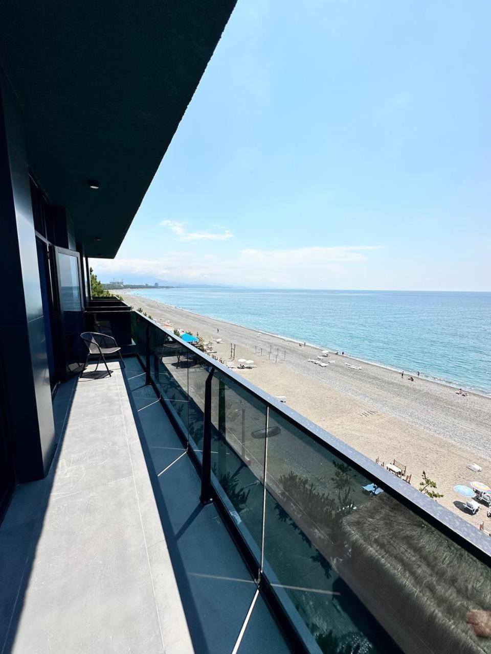 Hotel black sea Koboeleti Buitenkant foto